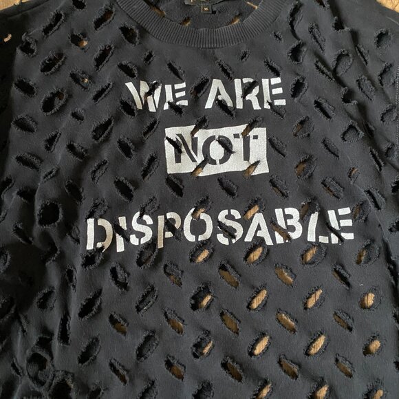 Vivienne Westwood Anglomania Sweatshirt "WE ARE NOT DISPOSABLE" in Black, XL - Picture 8 of 13